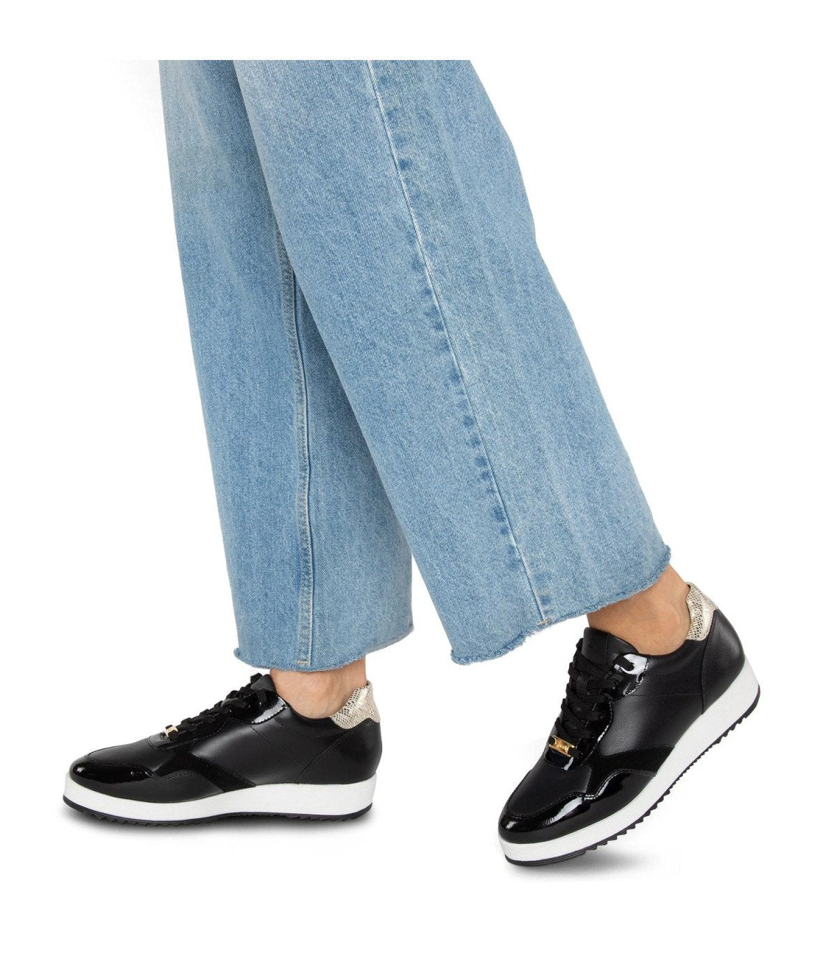 zapatilla-mujer-aria-negro