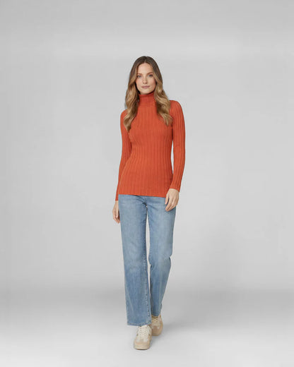 Sweater Mujer Josefa Slim Fit Cuello Alto Redondo Manga Ajustada Naranjo