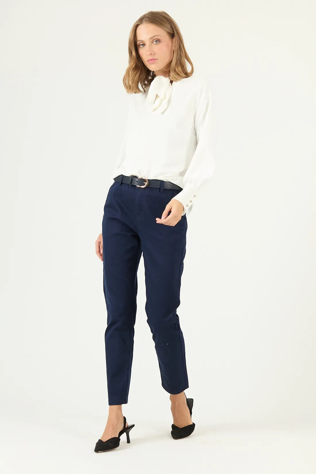 pantalon-mujer-slim-fit-azul-marino