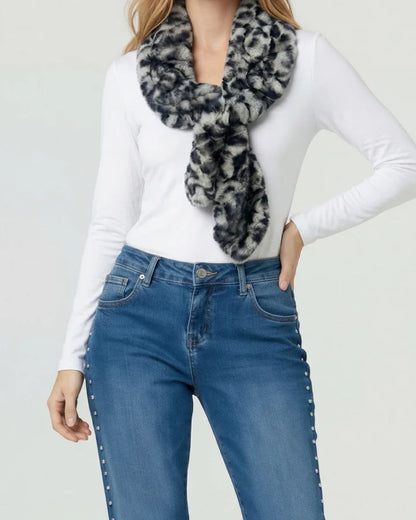 Cuello Mujer Soledad Gris