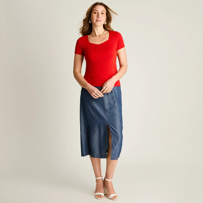 Polera Mujer Escote Cuadrado y Calce Cómodo Roja