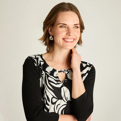 Polera Mujer  Floral Manga 3/4 Negro