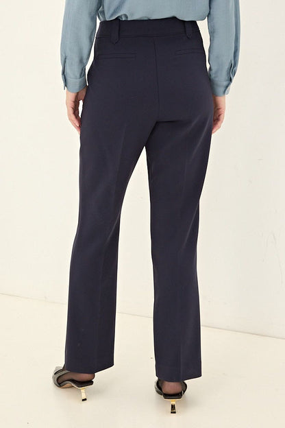 Pantalón Mujer Liso Recto con Vivo Decorativo en Pretina y Tachas Decorativas en Pasadores Azul
