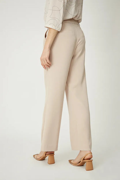 Pantalón Mujer Con Corte En Piernas Beige