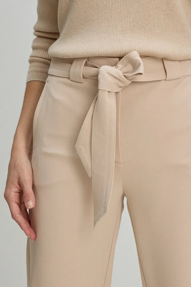 pantalon-mujer-con-lazo-beige-