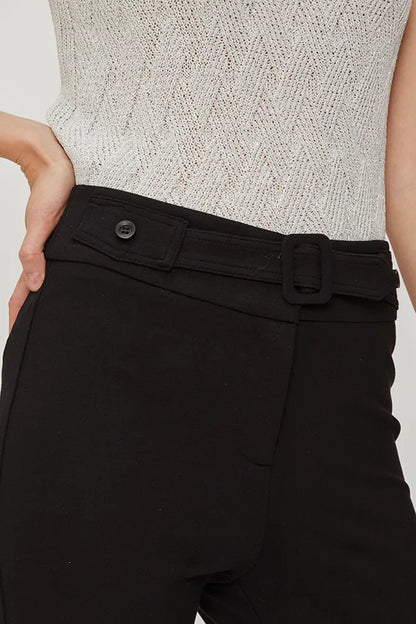 Pantalón Mujer Pitillo Hebilla Forrada Negro