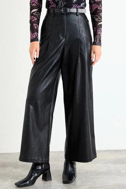 Pantalón Pu Con Pliegues Negro