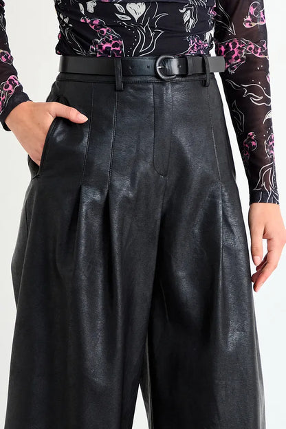 Pantalón Pu Con Pliegues Negro