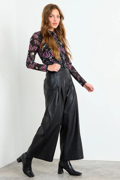Pantalón Pu Con Pliegues Negro