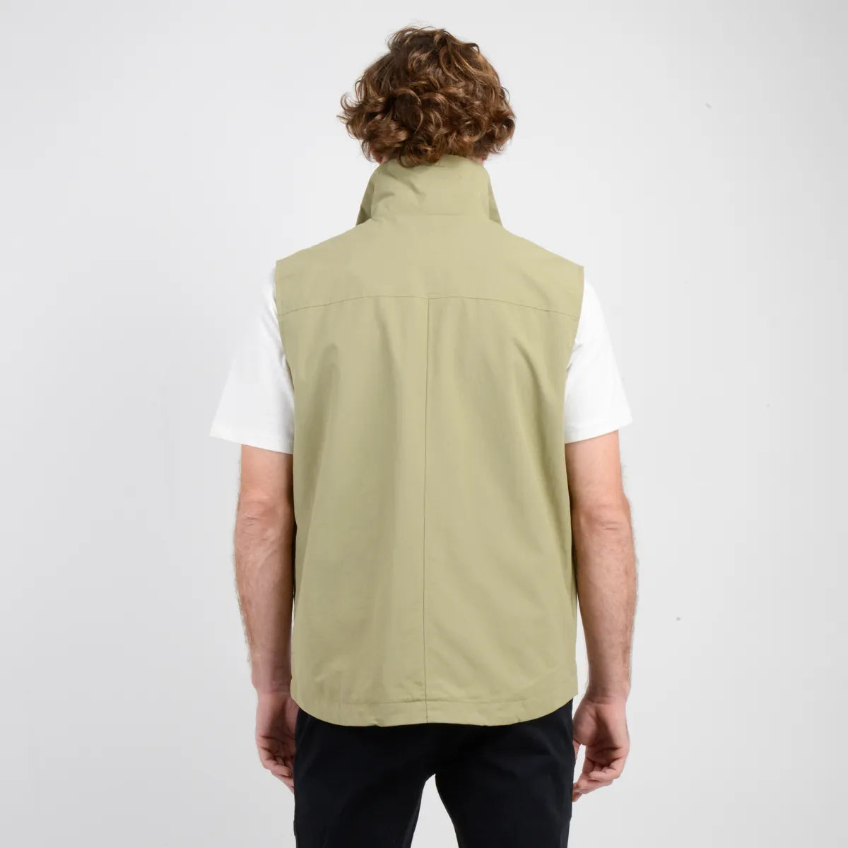 Cortaviento Hombre TRVLR Caspar Verde Claro