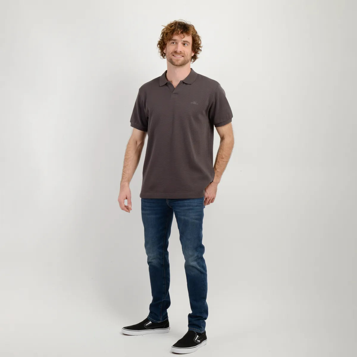 Polera Hombre Tejida Manga Corta Rivera Gris Oscuro