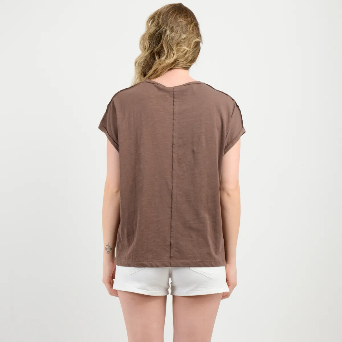 Polera Mujer Manga Corta Erin Cafe