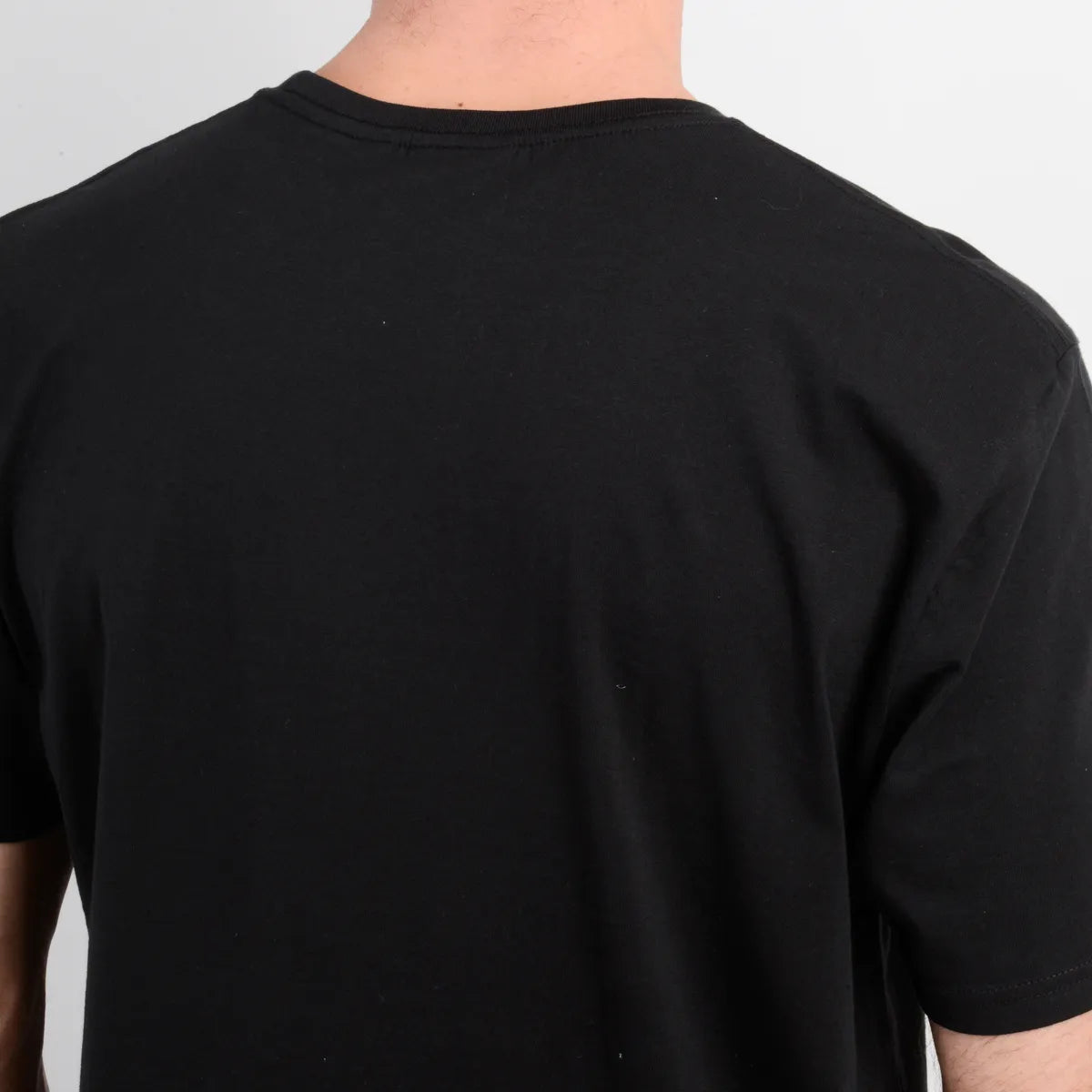 Polera Hombre Manga Corta East Cliff Negro