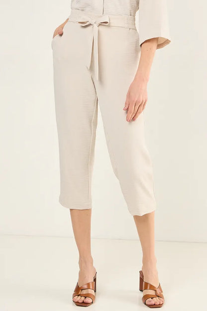 Pantalón Mujer Capri con elástico Beige