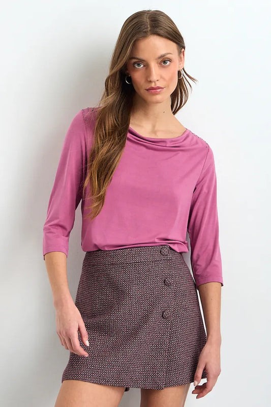 polera-mujer-modal-con-drapeado-en-escote-fucsia