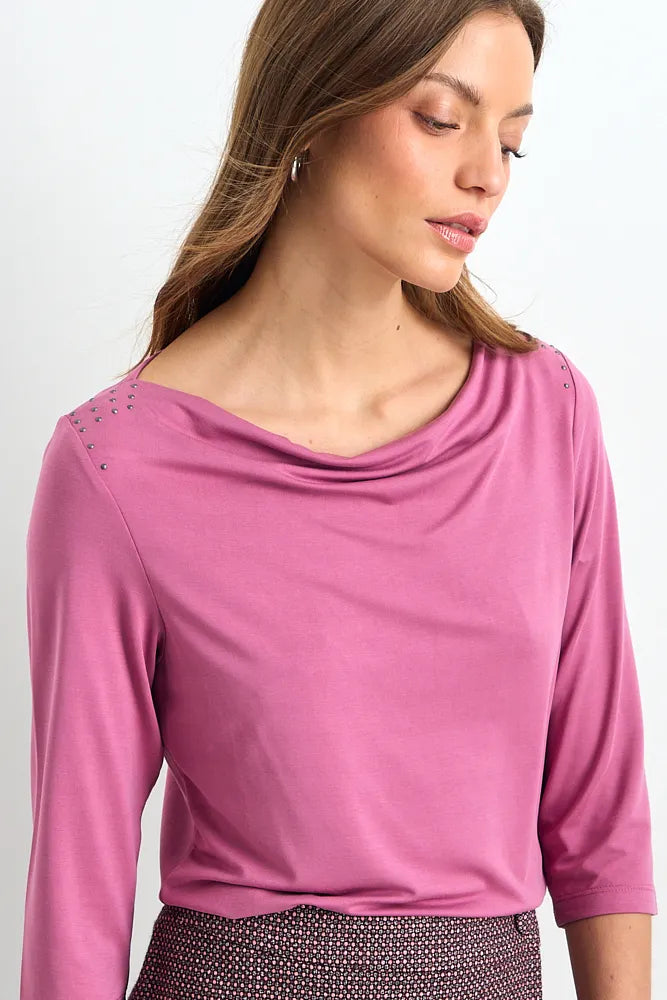 polera-mujer-modal-con-drapeado-en-escote-fucsia