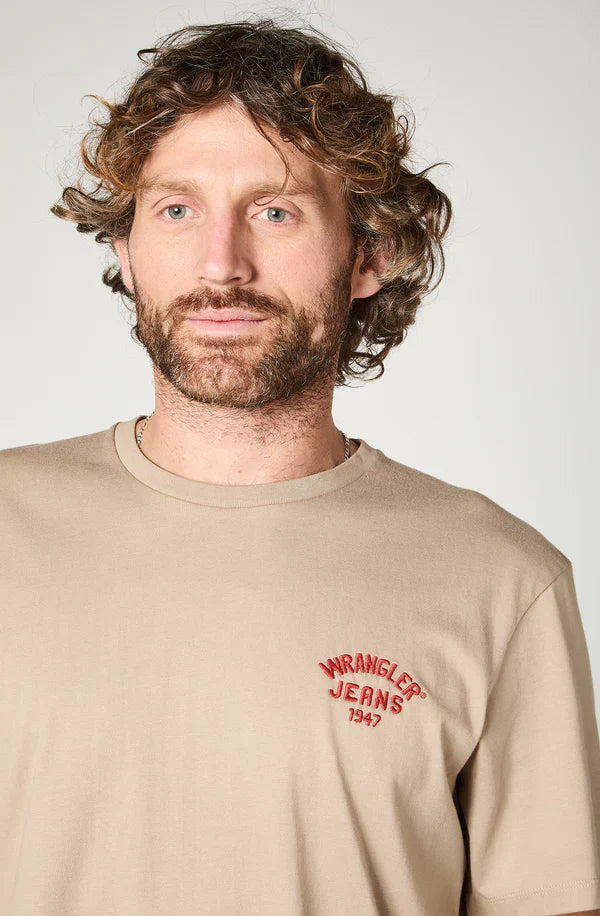 polera-hombre-wrangler-jeans-beige