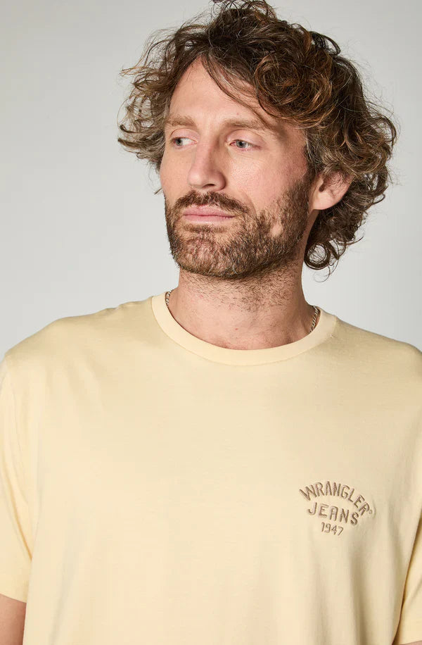 polera-hombre-logo-tee-amarilla