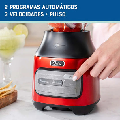 Licuadora Oster® con tecnología reversible y 3 velocidades más pulso