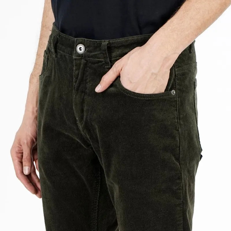 Pantalón Hombre Slim Tiro Medio Cotelé Spandex Verde