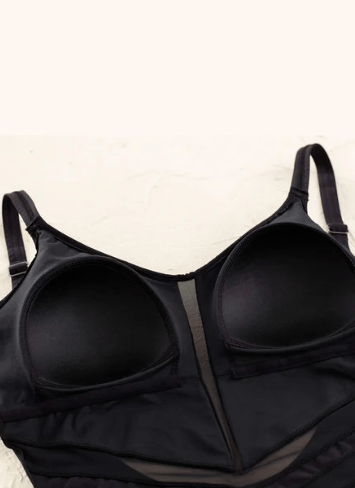 traje-de-baño-mujer-entero-control-suave-con-transparencias-en-abdomen-negro