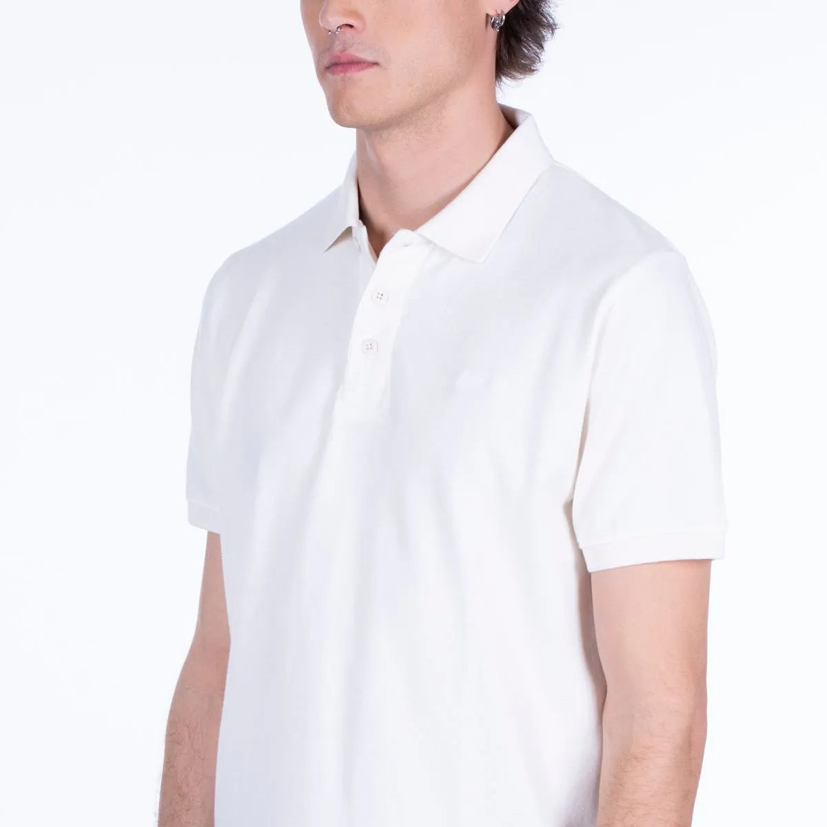 polera-hombre-manga-corta-piqué-off-white