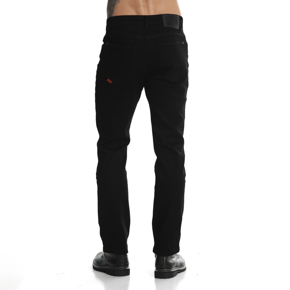 jeans-hombre-straight-tiro-alto-negro