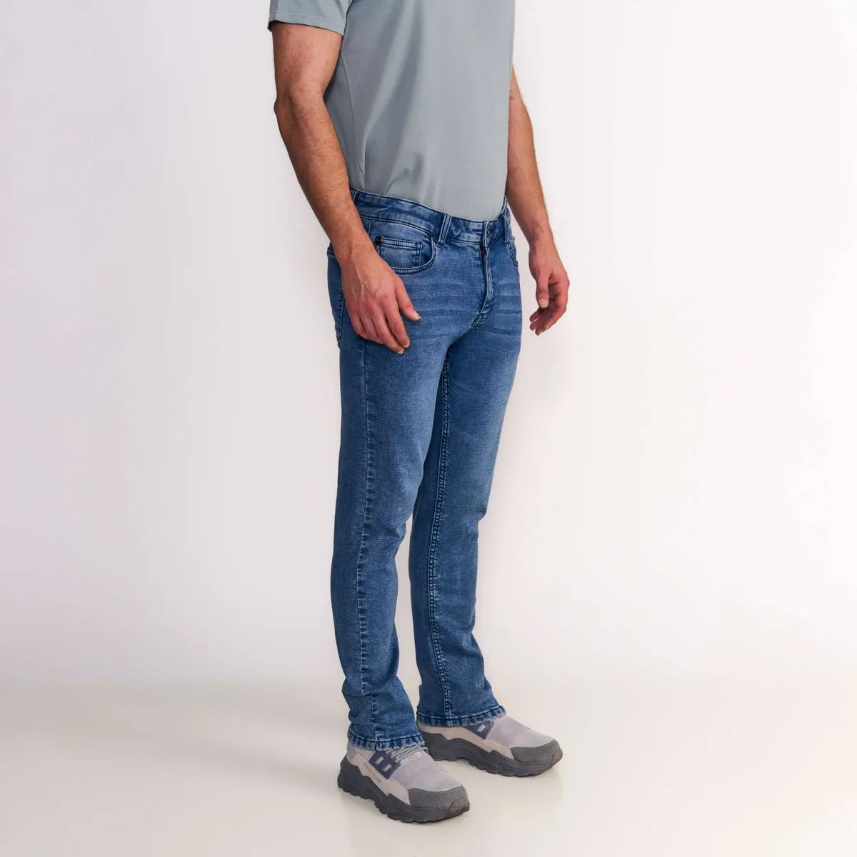 jeans-hombre-slim-tiro-medio-techno-fabric