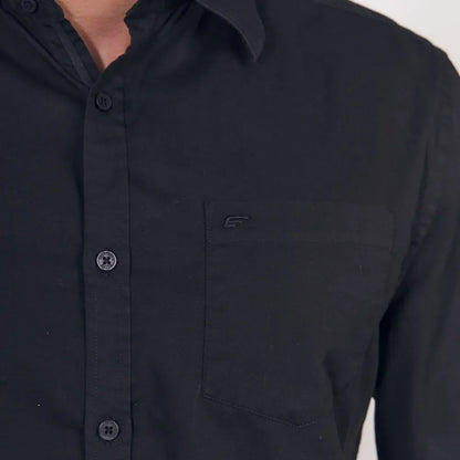 camisa-hombre-garment-dye-solid-negro