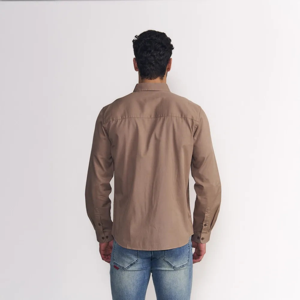 camisa-hombre-garment-dye-solid-cafe