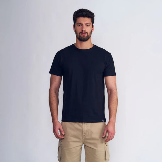 polera-hombre-manga-corta-básica-logo-embroidery-negro
