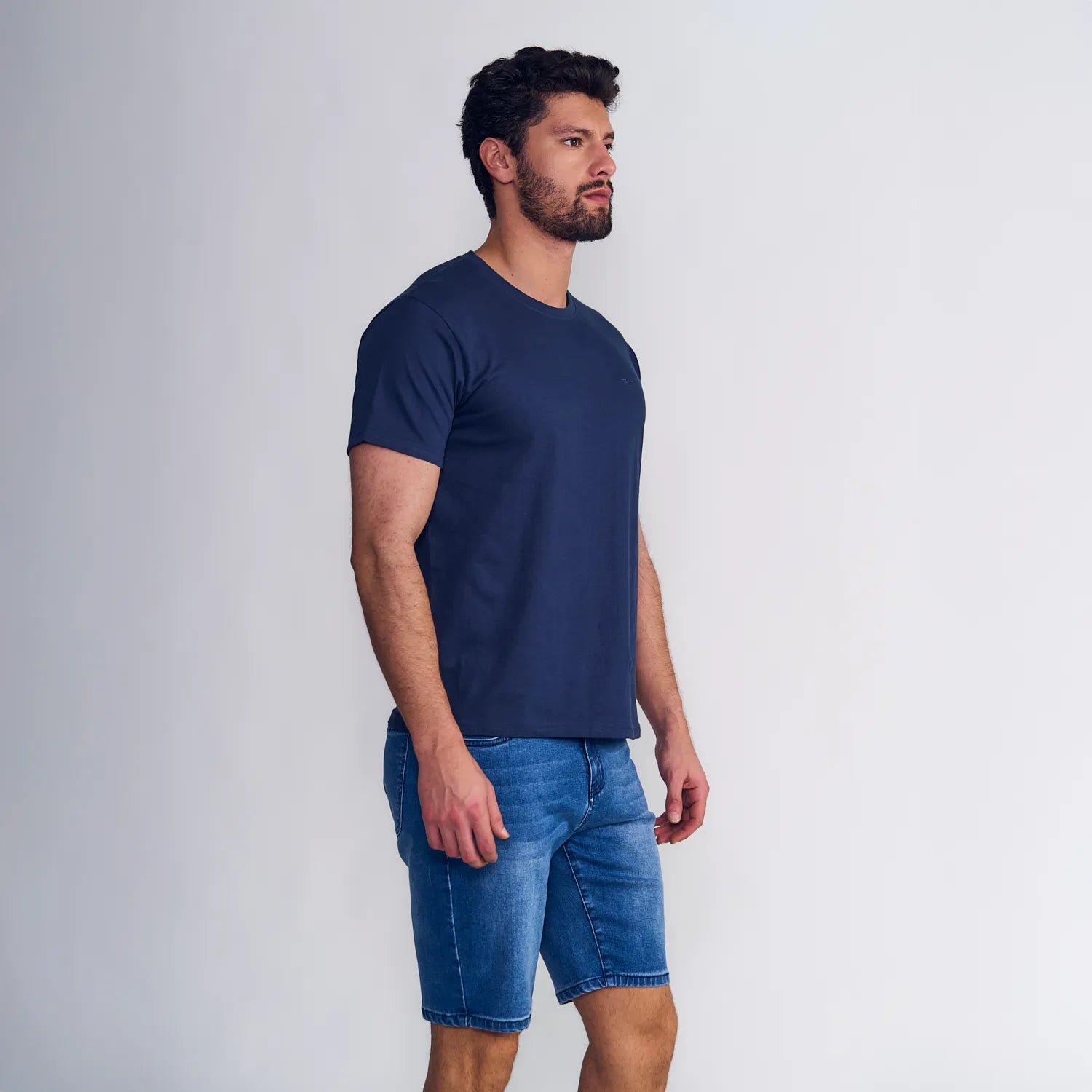 polera-hombre-manga-corta-básica-logo-embroidery-azul