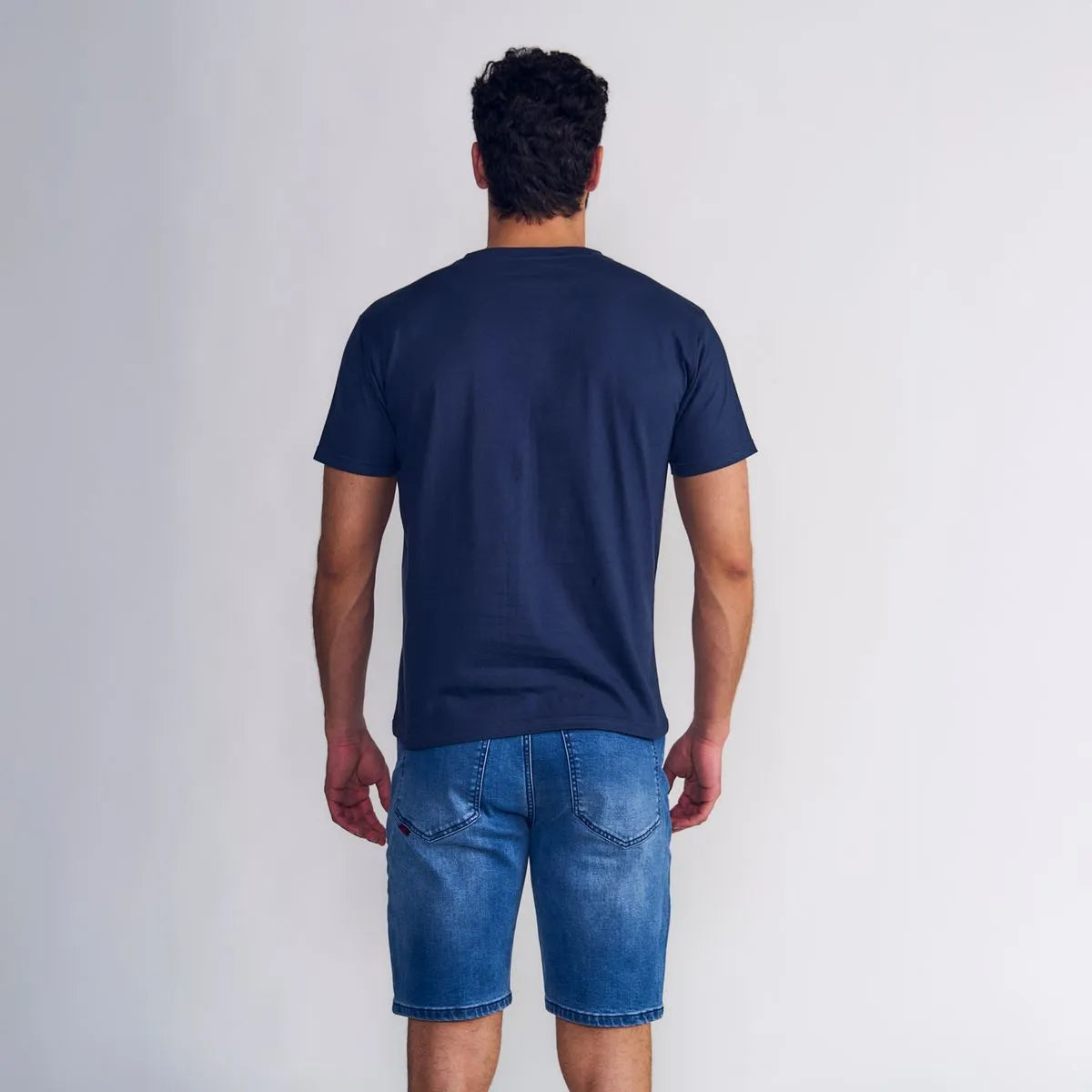 polera-hombre-manga-corta-básica-logo-embroidery-azul