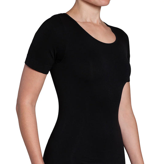 Polera Mujer Esencial Manga Corta Negro