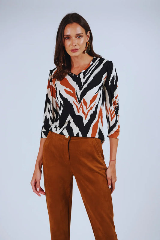polera-mujer-ordu-estampada-negro