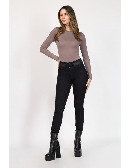 jeans-mujer-efecto-push-up-skinny-3957-negro