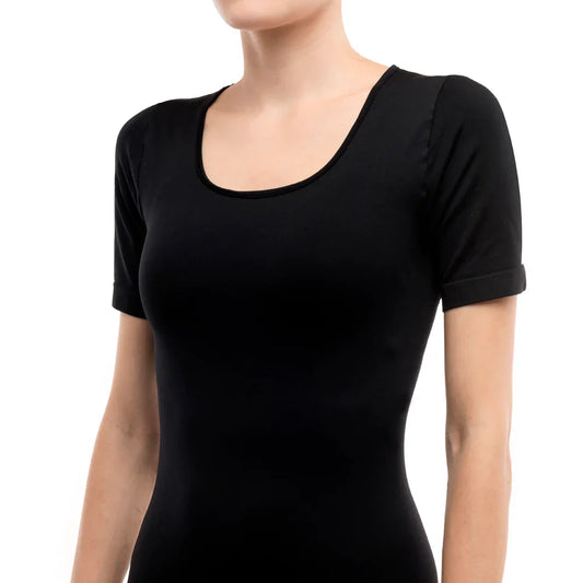 polera-mujer-esencial-manga-corta-black