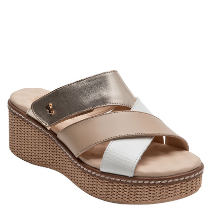 Sandalia Mujer Con Hebilla Metálica Cuero Beige