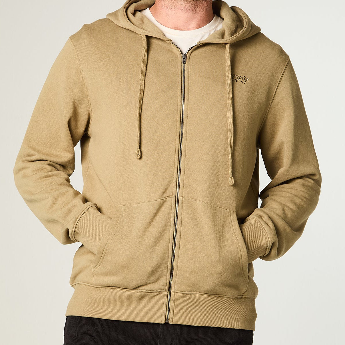 Polerón Hombre con Cierre y Gorro Regular Aloe