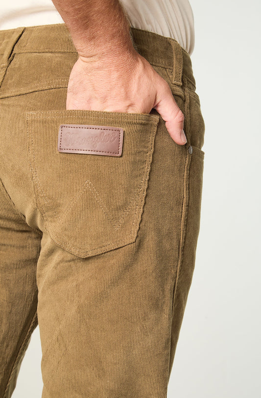 Jeans Hombre Straight Regular Cotelé Tig