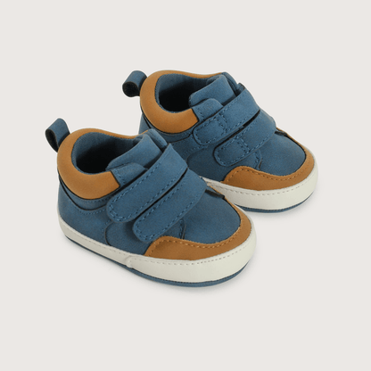Zapatilla bebé niño con velcros azul