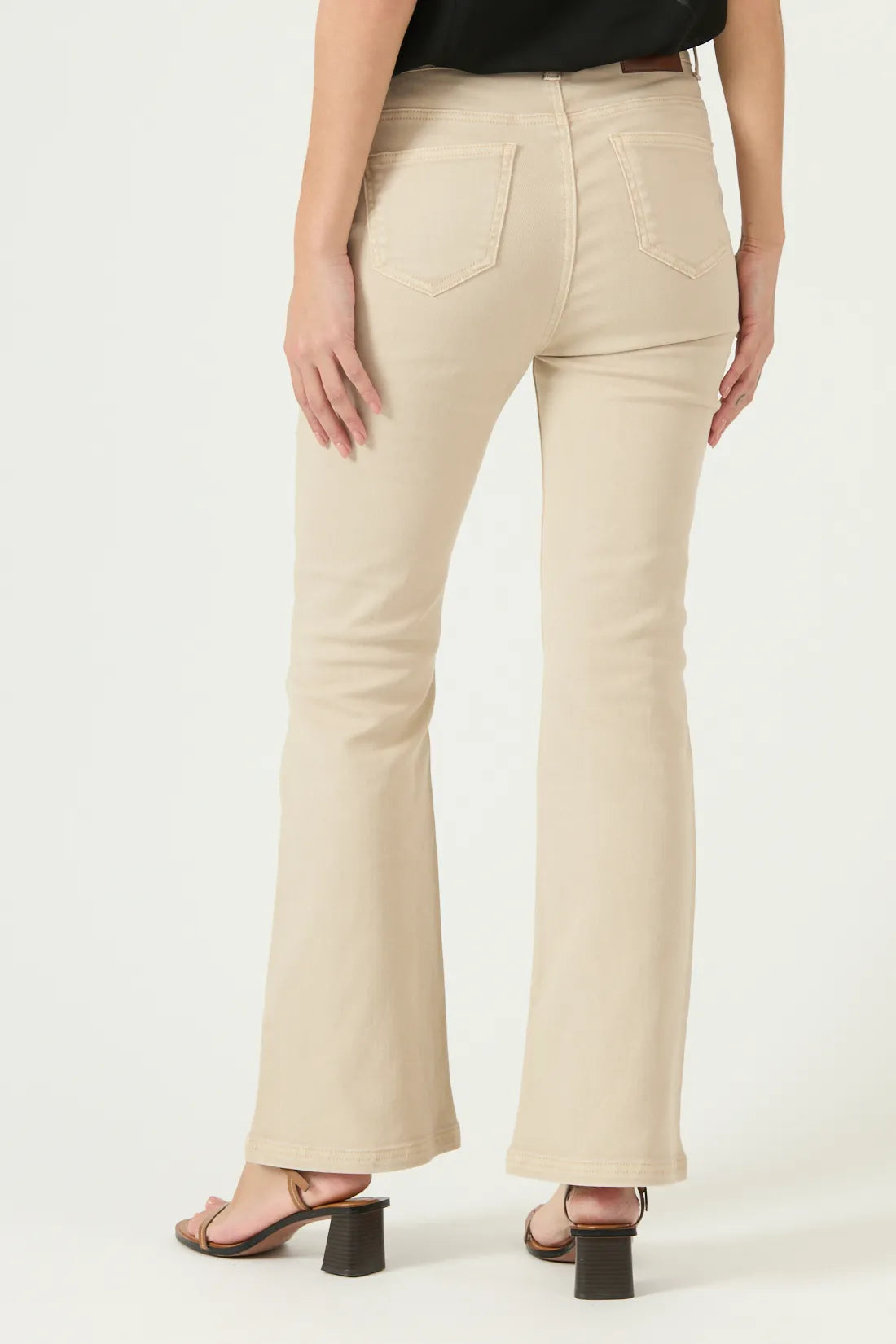 Jeans Mujer Flare Beige