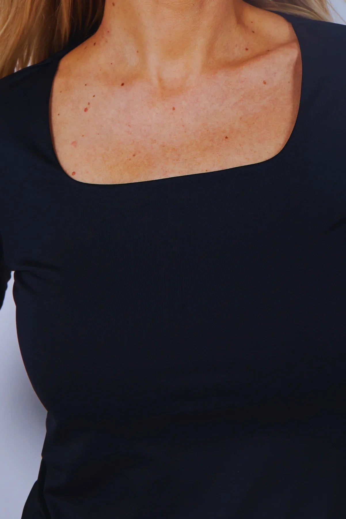 polera-mujer-yelova-negro