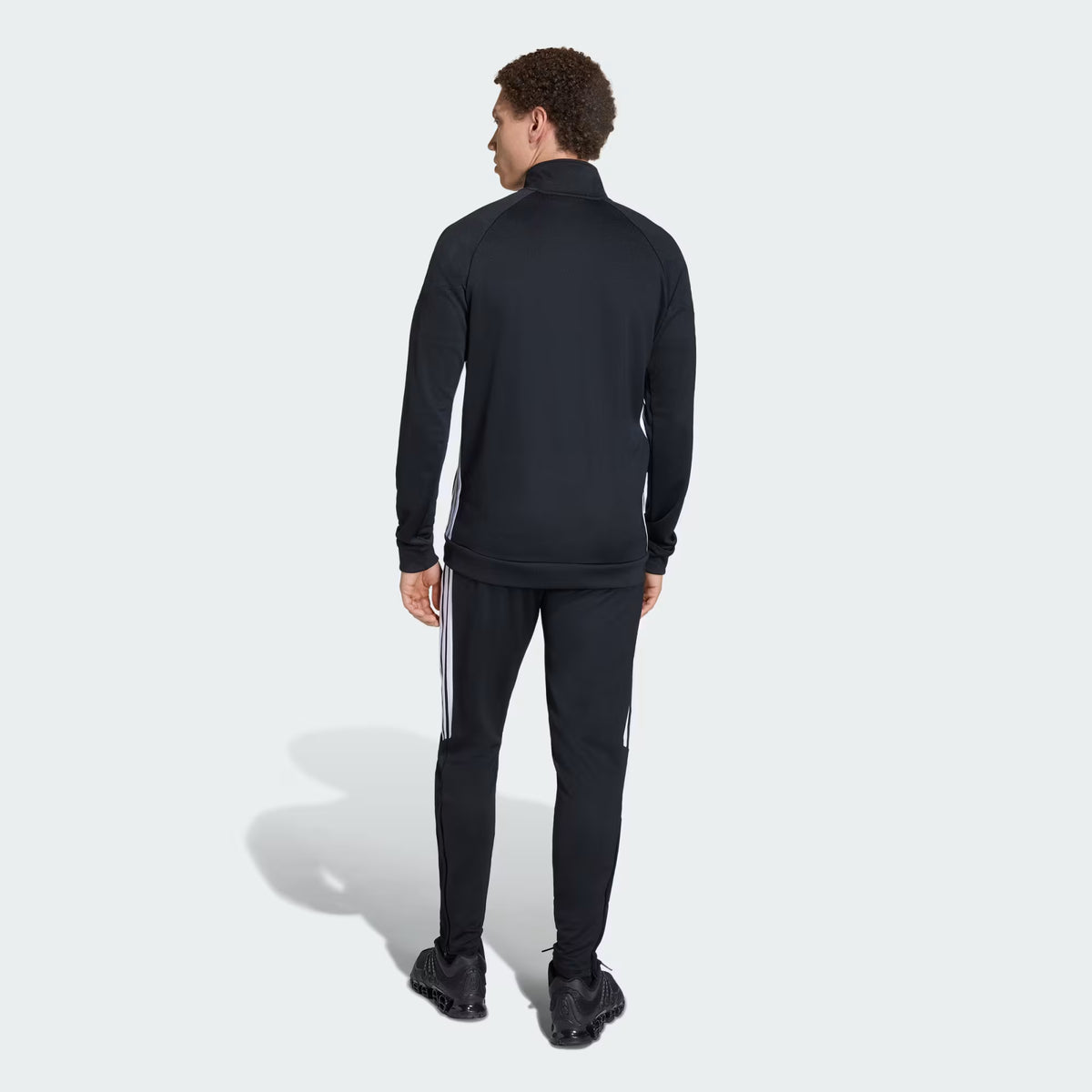 Conjunto Buzo Deportivo Hombre Tiro 26 Essentials Negro