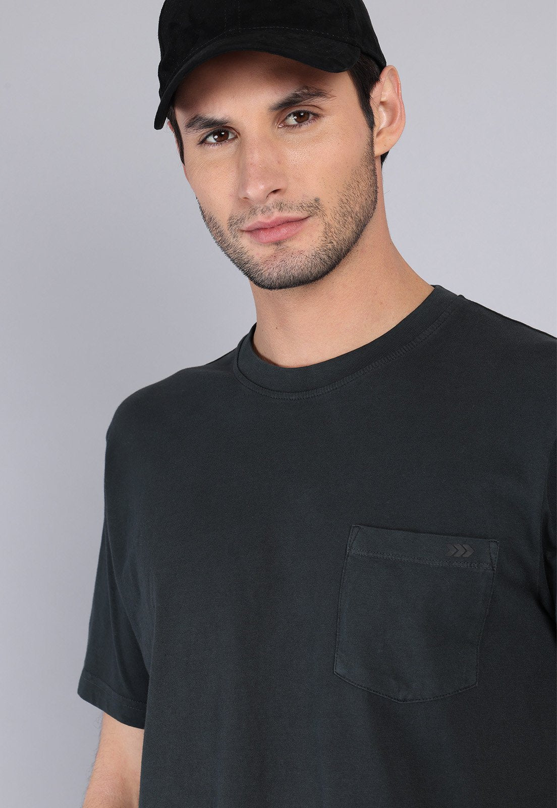 Polera Hombre Cuello Redondo Stone Wash Negra