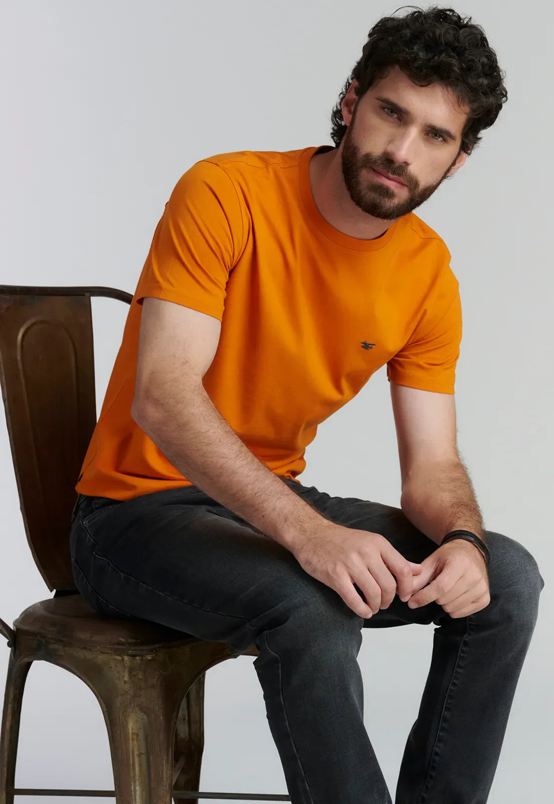 polera-hombre-básica-maine-fr-pumkin