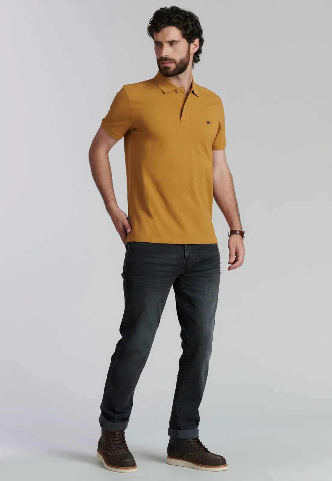 polera-hombre-básica-pique-fr-mustard
