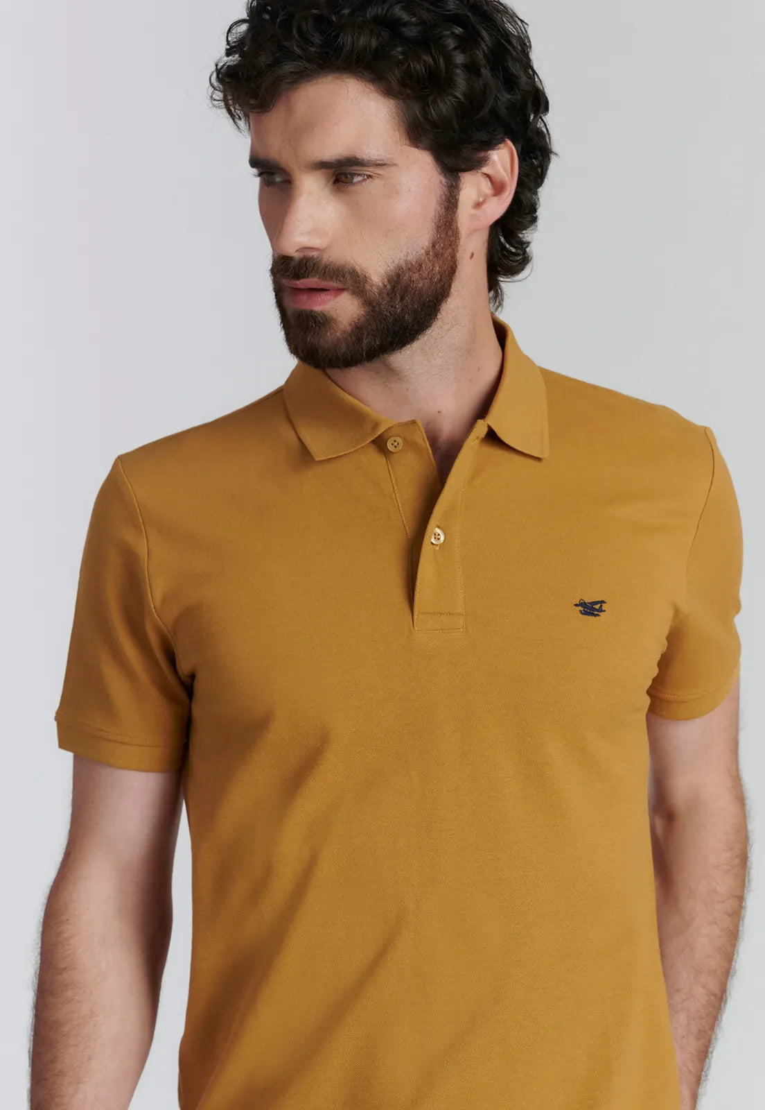 polera-hombre-básica-pique-fr-mustard