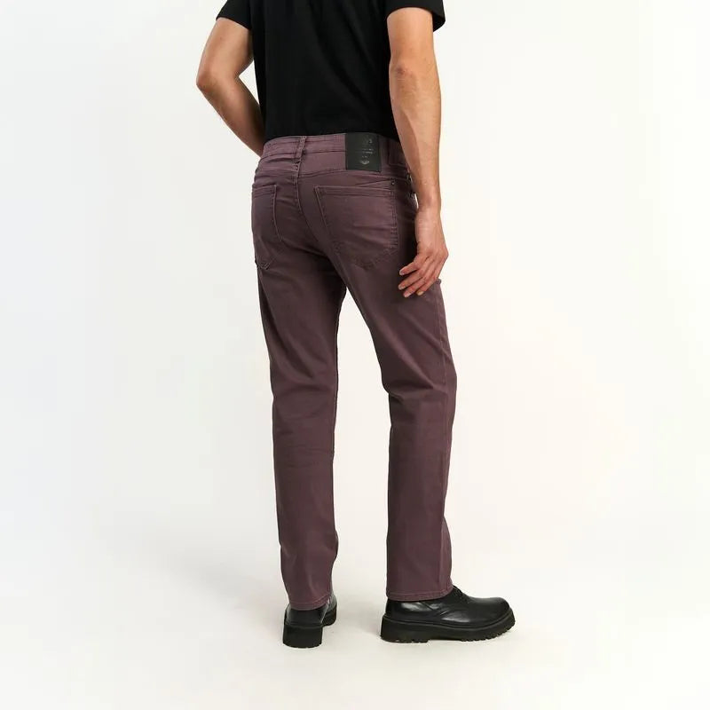 Pantalon Hombre Straight Tiro Alto Burdeo
