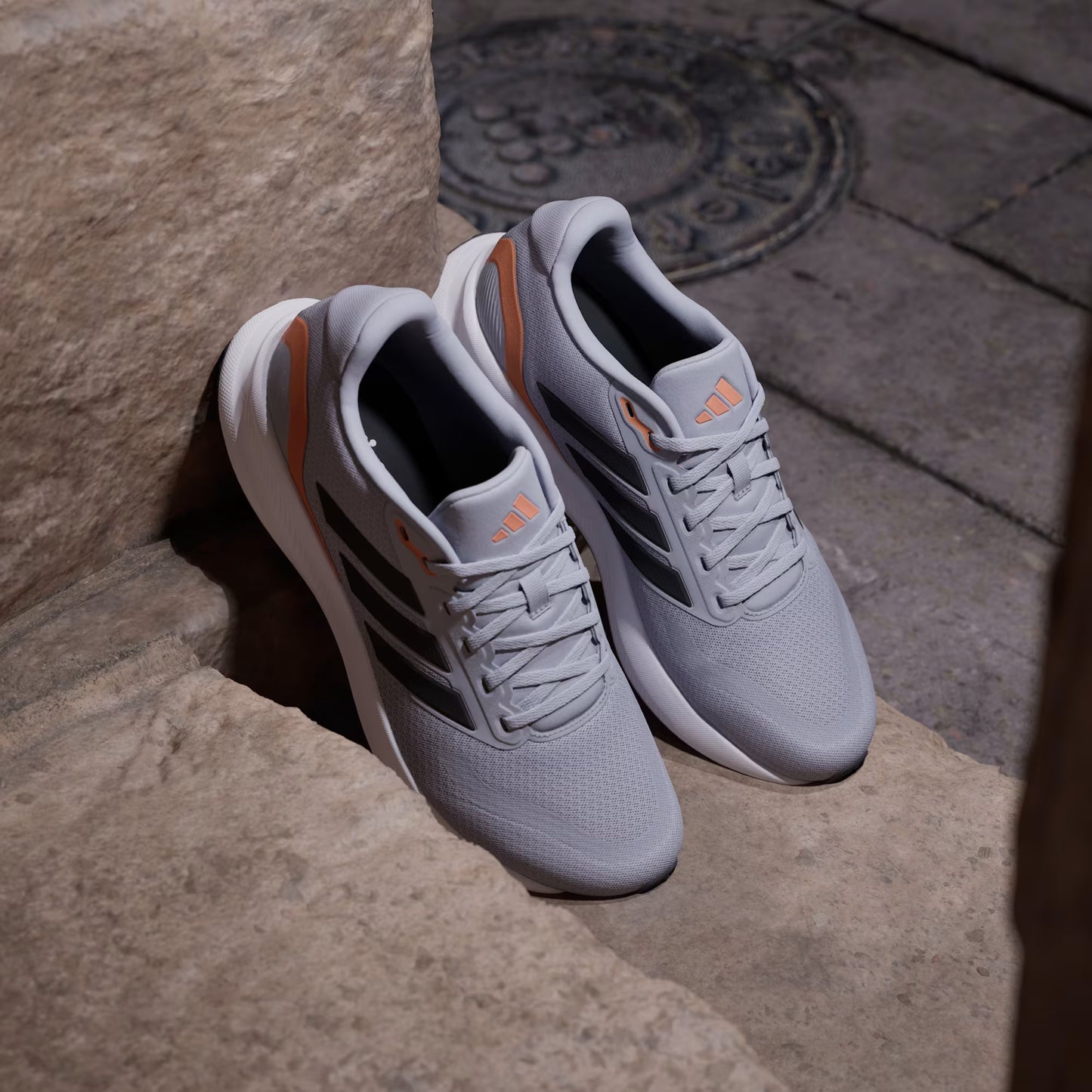 Zapatilla Hombre Running Runfalcon 5 Gris